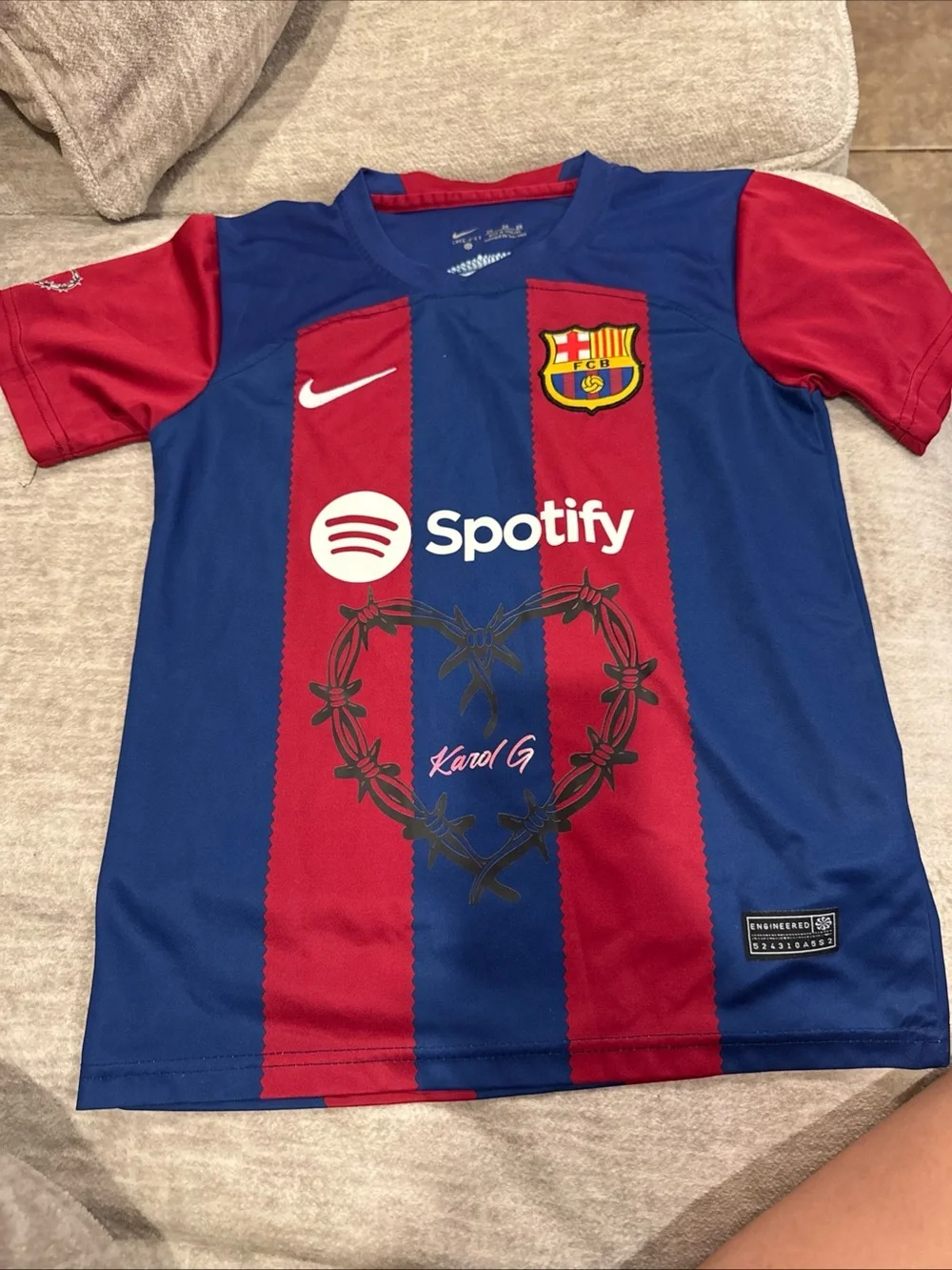 Nike Youth FC Barcelona Karol G Home Jersey size 26 (xs-s adult)